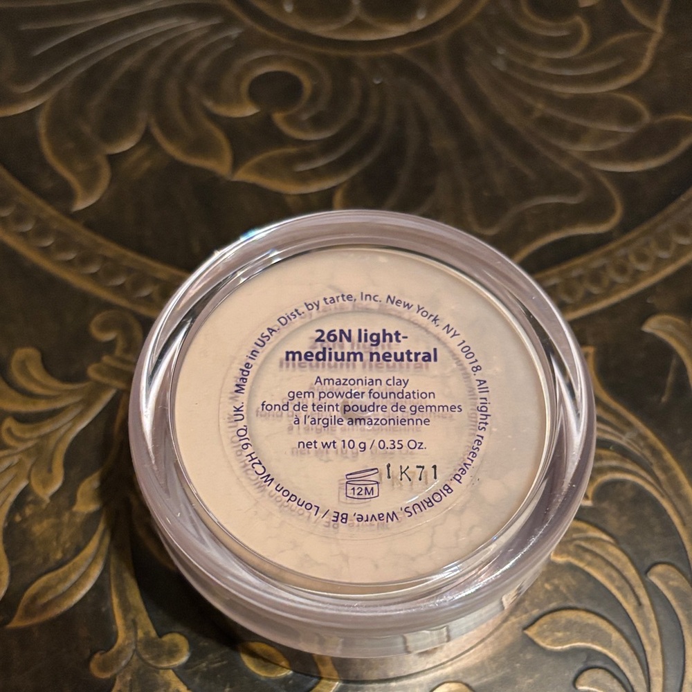 Tarte clay foundation powder/tarte foundation shape tape brush incl!! $30 value